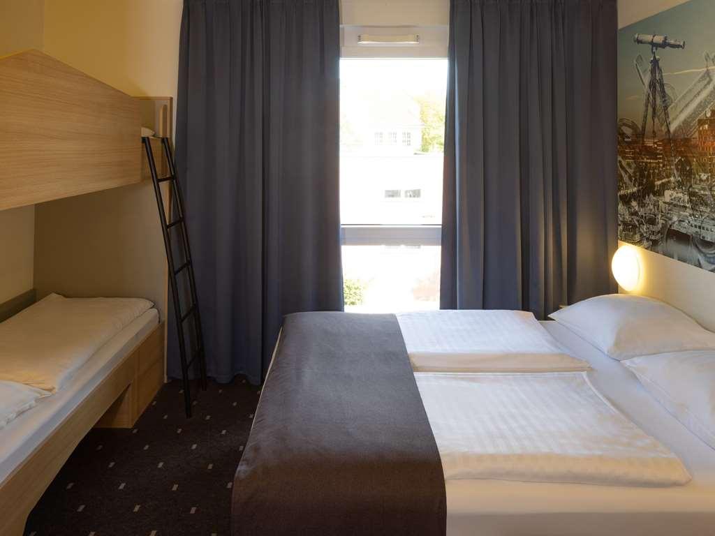 B&B Hotel Kiel-Wissenschaftspark Room photo